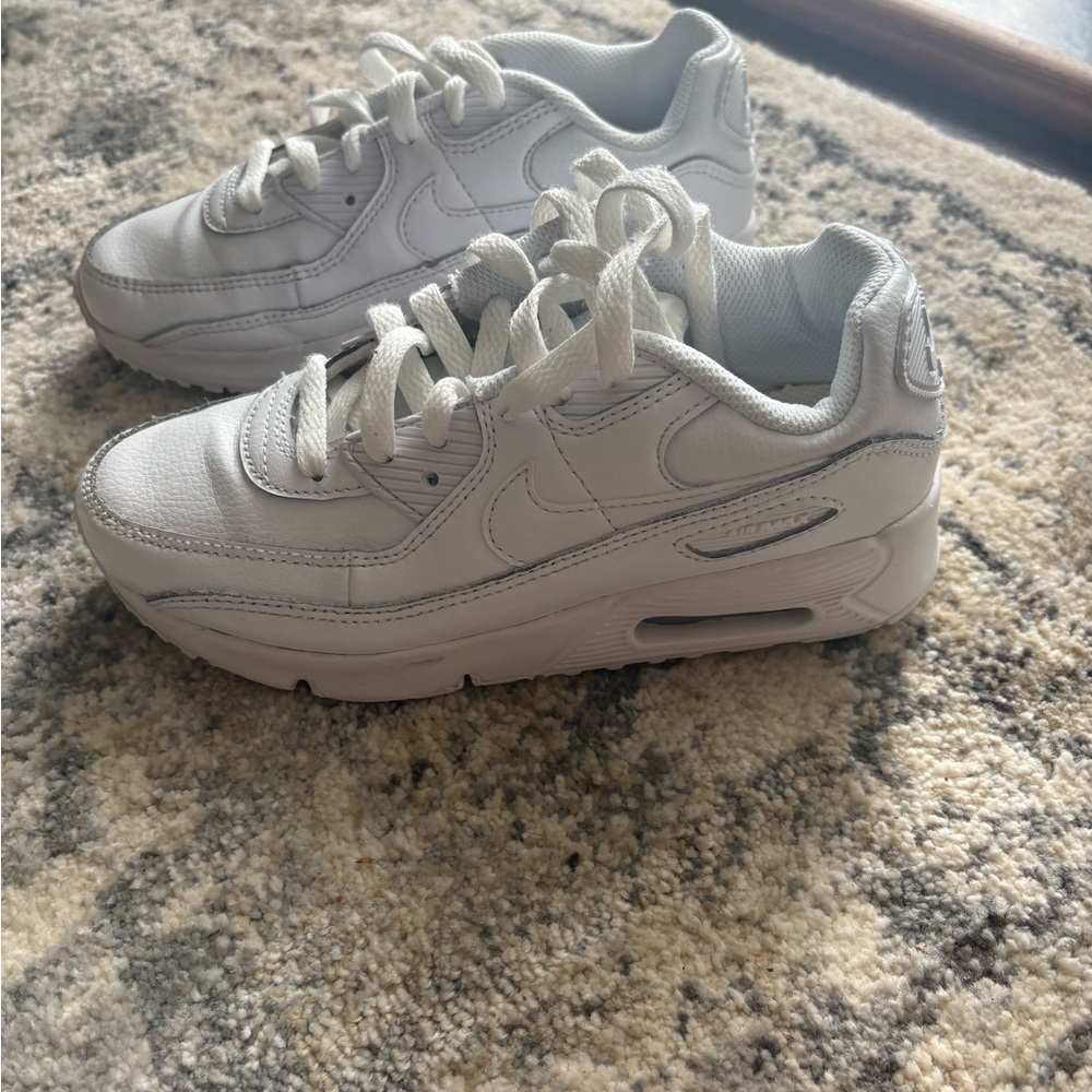 Nike White Sneakers Air Force 1 Classic Design